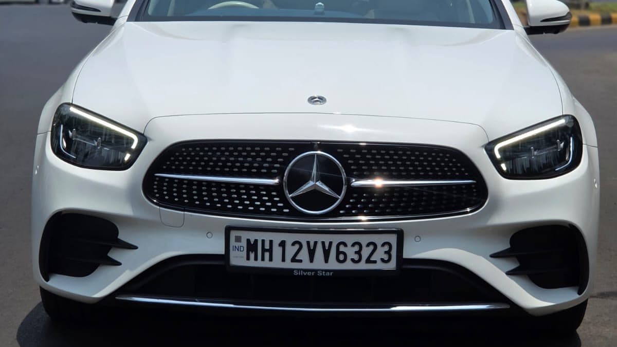 2023 Mercedes-benz E220d Lwb Amg Line — photo 1